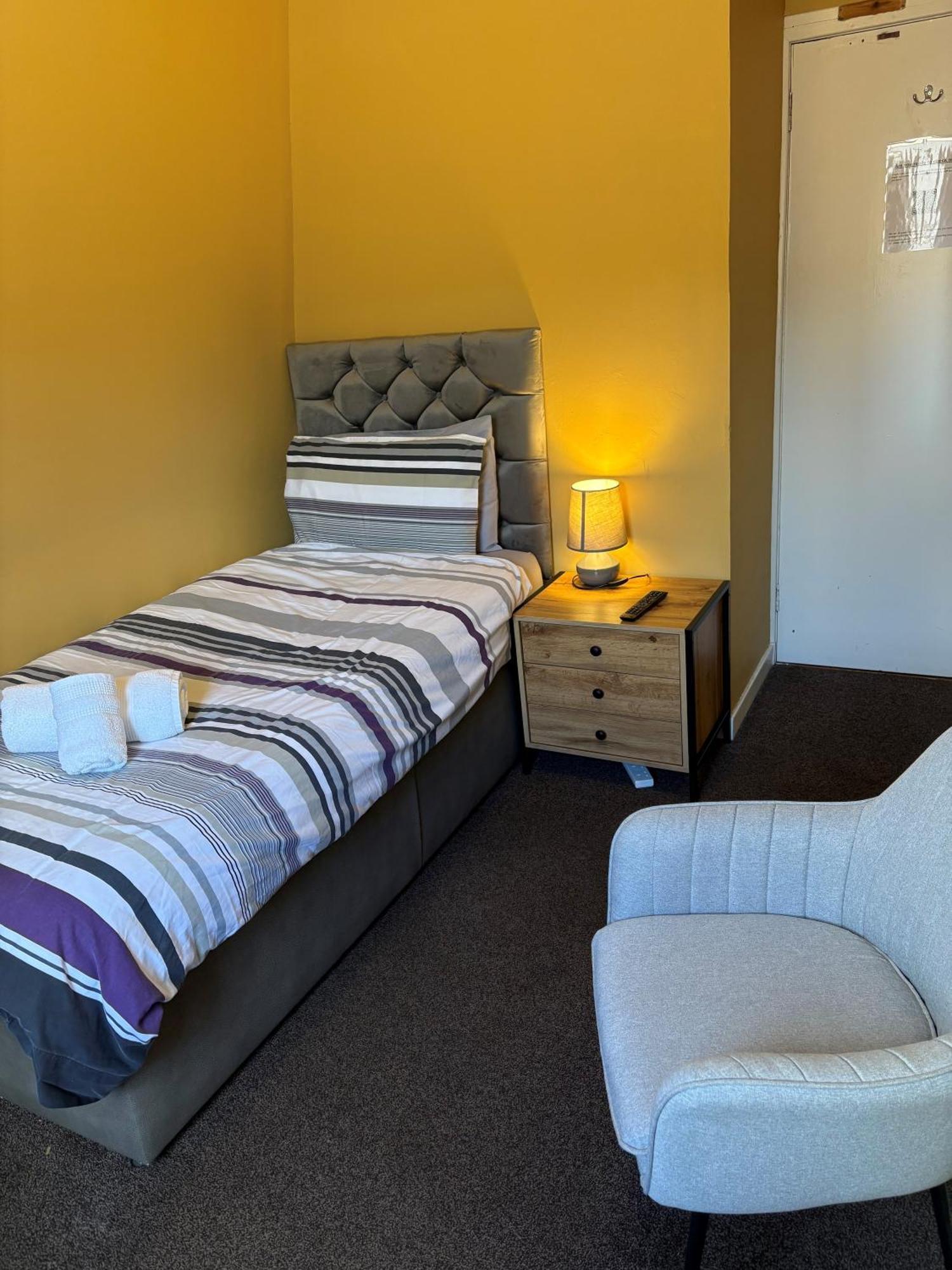 Winmar Hotel Inverness Phòng bức ảnh